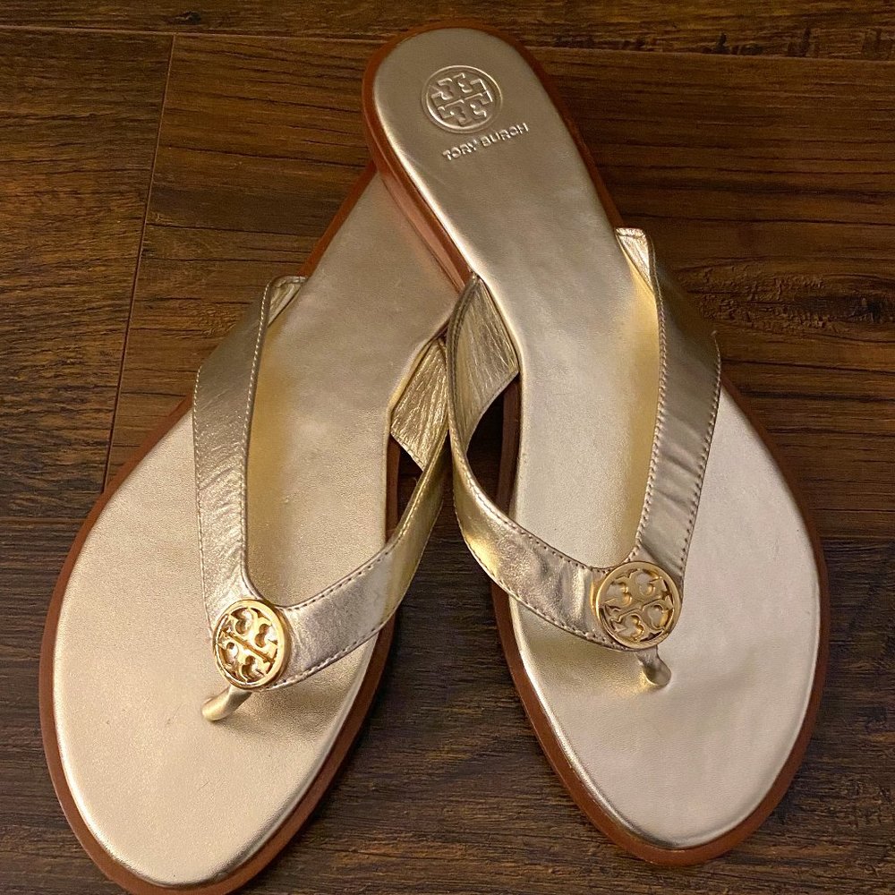 Tory Burch Benton Metallic Gold Leather Slip On Thong Sandal - Size 10